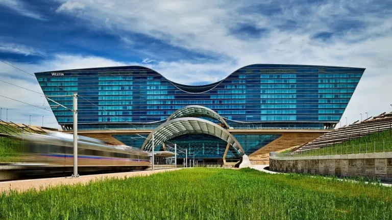 Best Airport Hotels United States: The Definitive 2026 Strategic